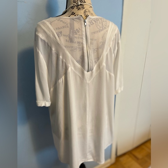 2 X 12 Short Sleeve Blouse Red X - Picture 7 of 14